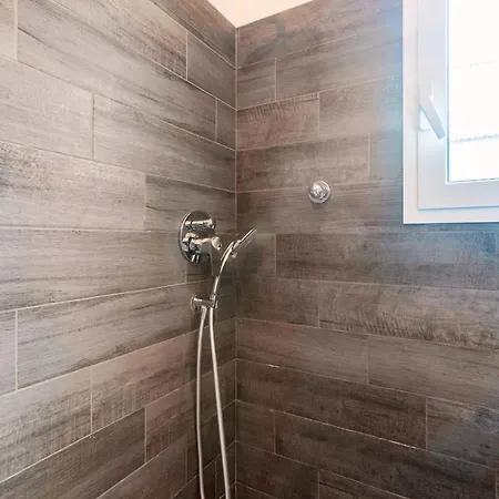 Spiagge-ciclabile Parcheggio E Giardino Privato Apartamento *